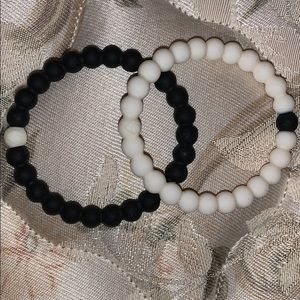 Black and White Lokai